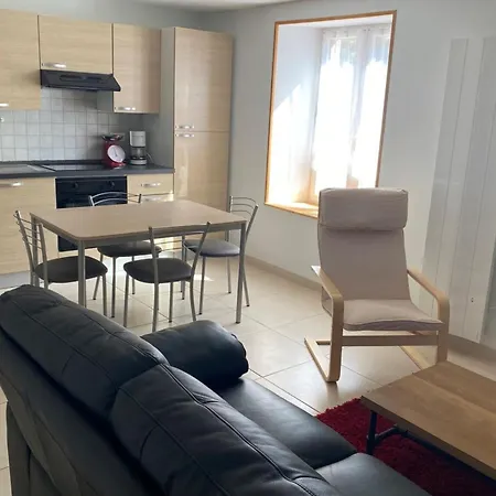 Апартаменты Charming 55m Near Hiking Trails Жерарме