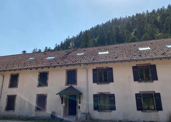 Apartmán Charming 55m Near Hiking Trails