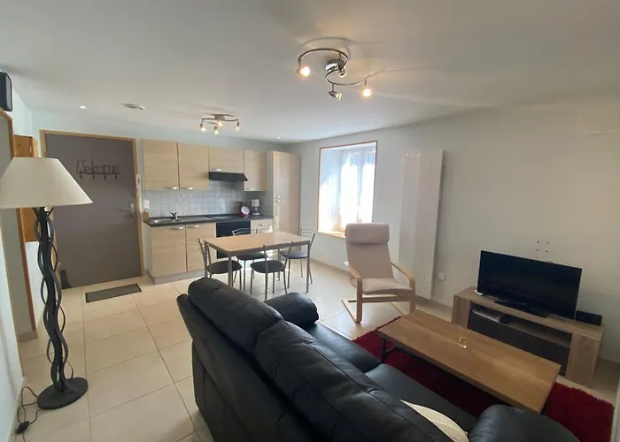 Charming 55m Near Hiking Trails *